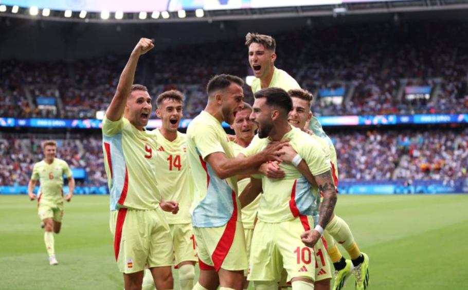 Spanien gewann die olympische Goldmedaille im Herrenfußball mit einem atemberaubenden Comeback